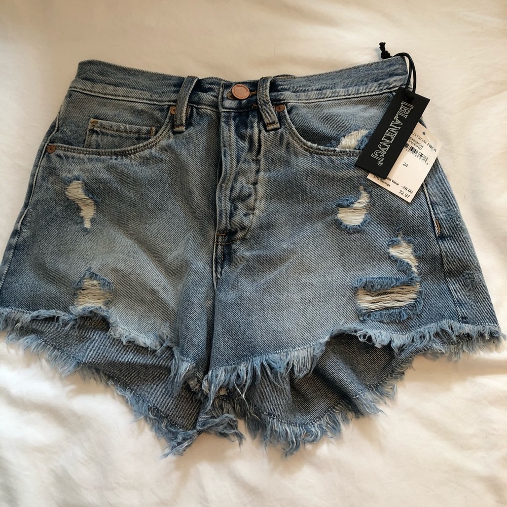 Distressed shorts